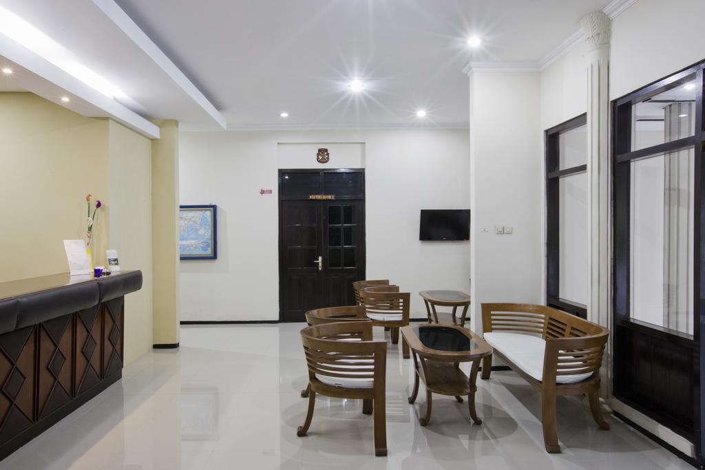 Hotel Galuh Anindita Yogyakarta Exterior photo